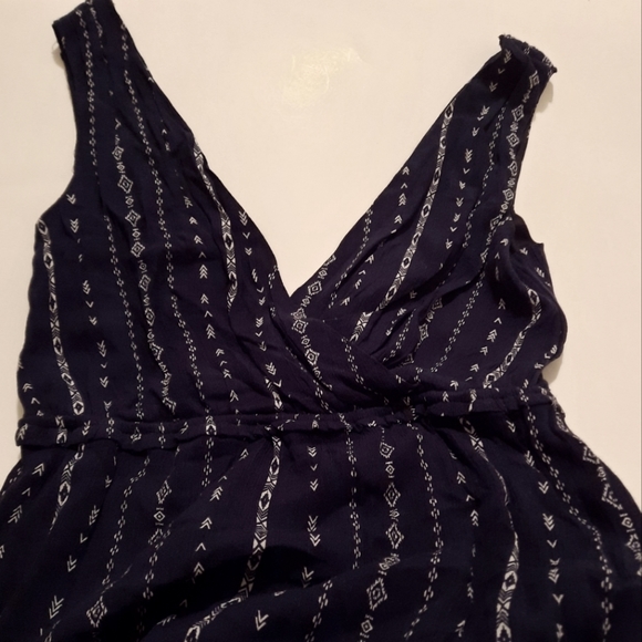 City Studio Dress Deep V-Neck Sleeveless Elastic Waist Blue Print Size Small - Picture 5 of 8